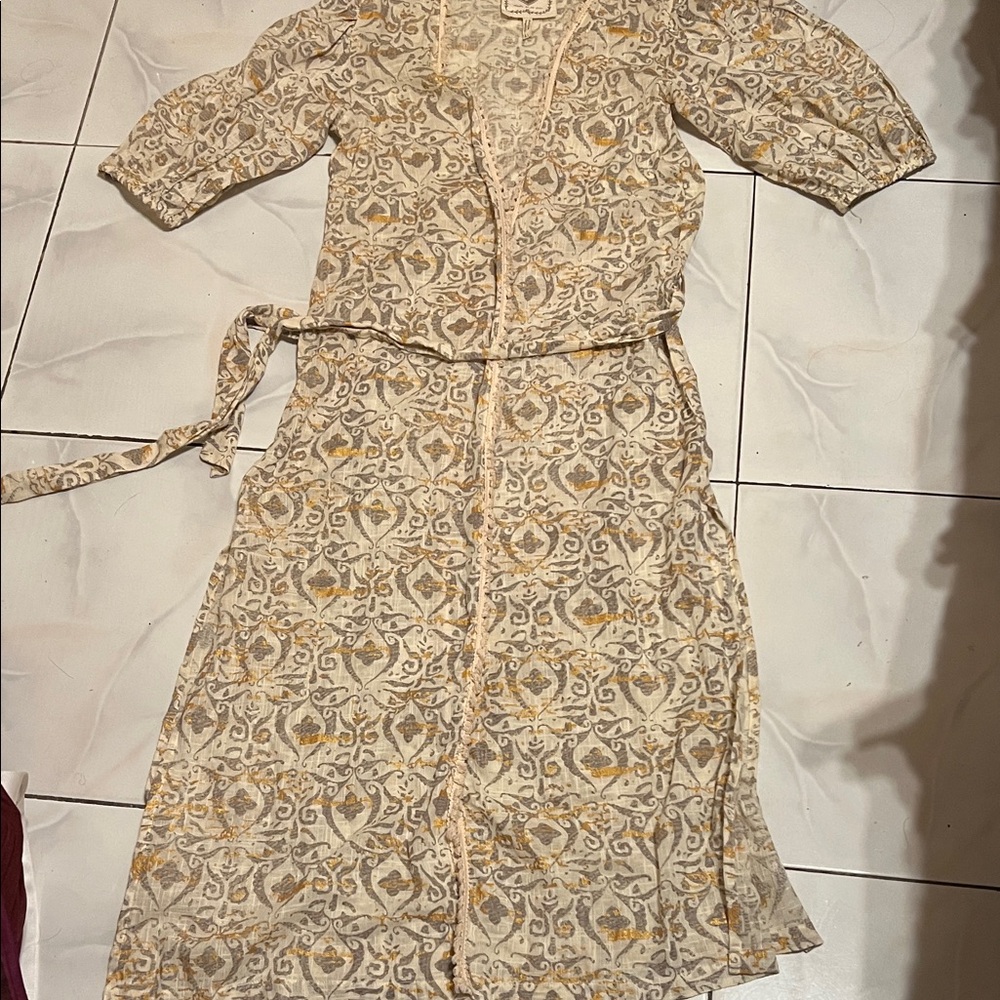 Chic Beige Patterned Maxi Dress